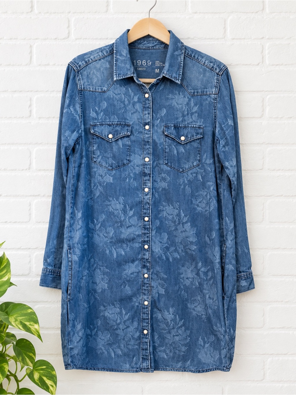 Gap 1969 Denim Chambray Shirt Dress M Floral Western Snap Long Tunic Dress Shirt